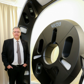 Peter Soyer – Feature Image V2 Professor H. Peter Soyer, Director of The University of Queensland Diamantina Institute, with melanoma screening system, VECTRA